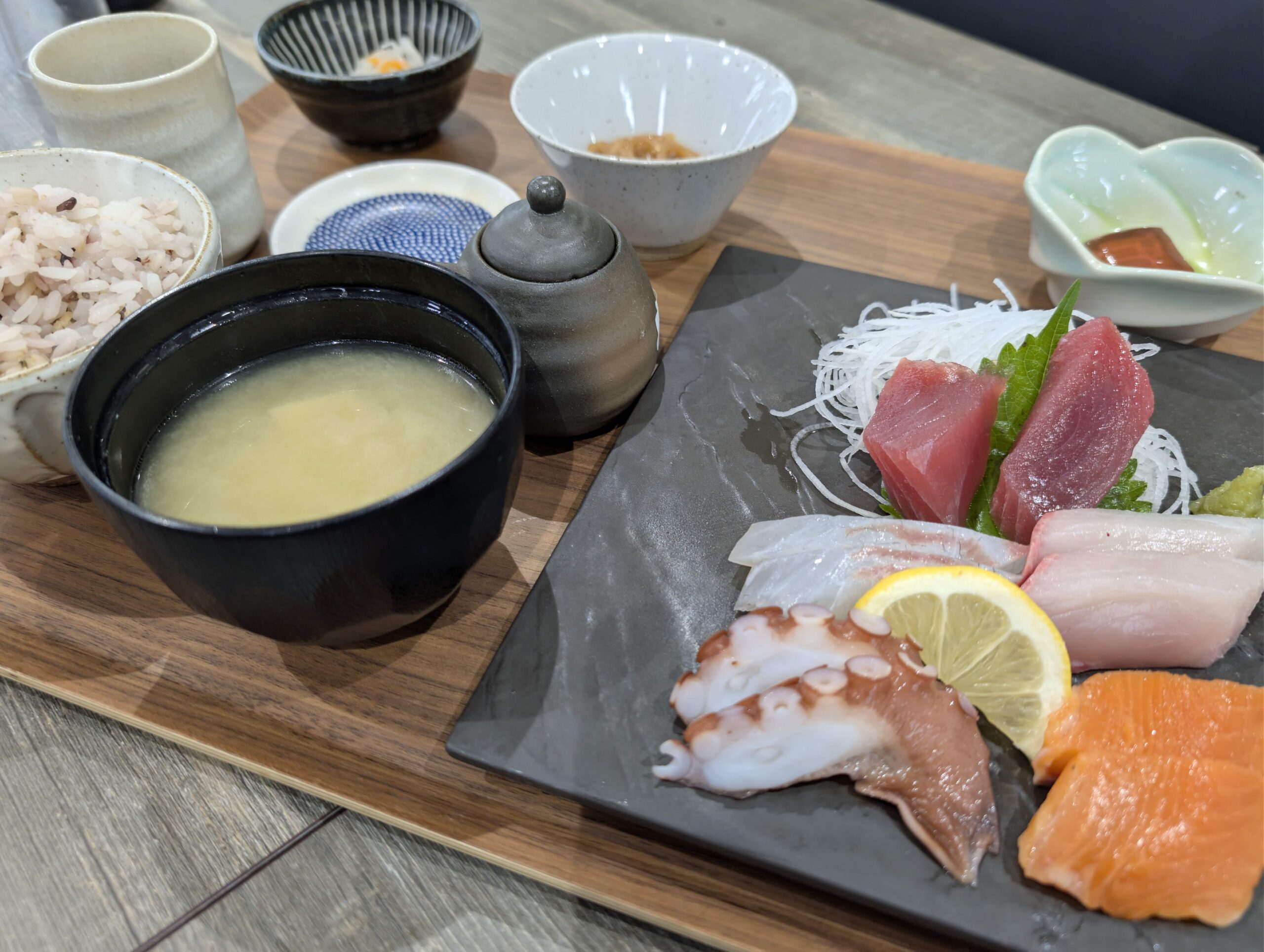 春の食卓じょうなん 