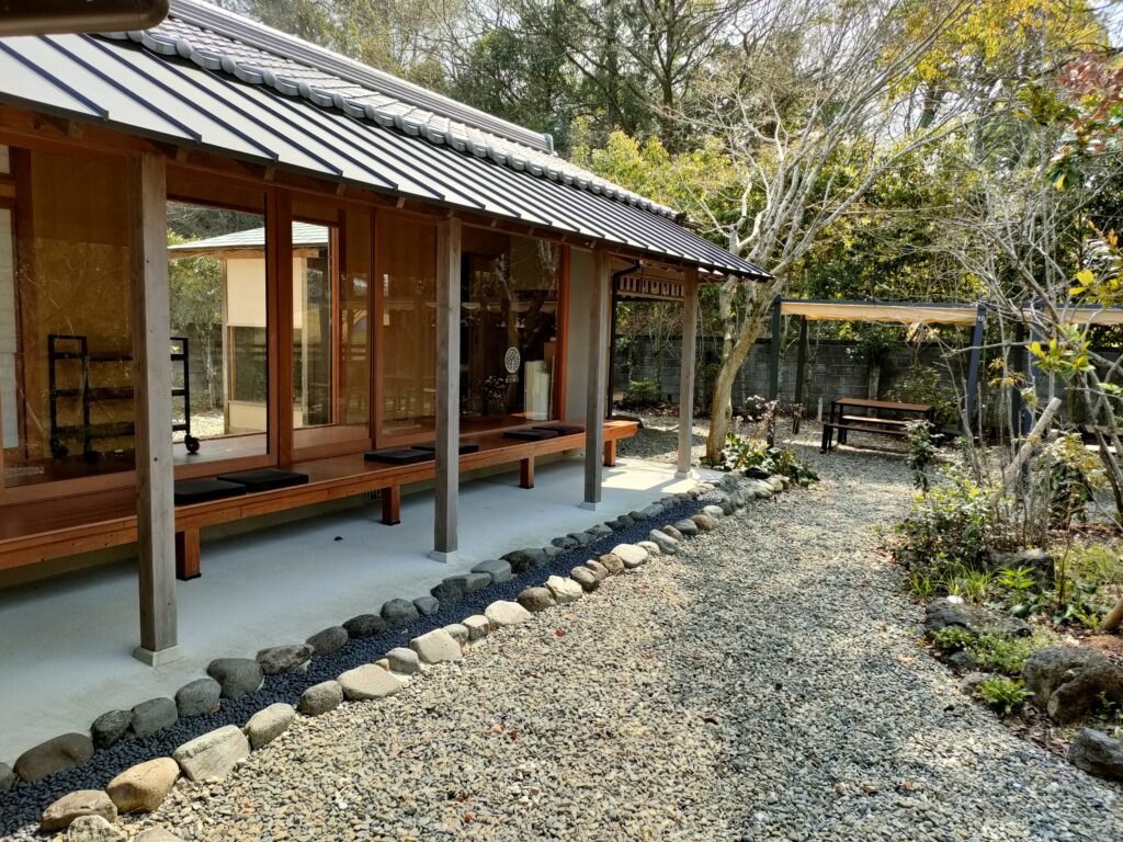 KATARIBA 伍乃四〇