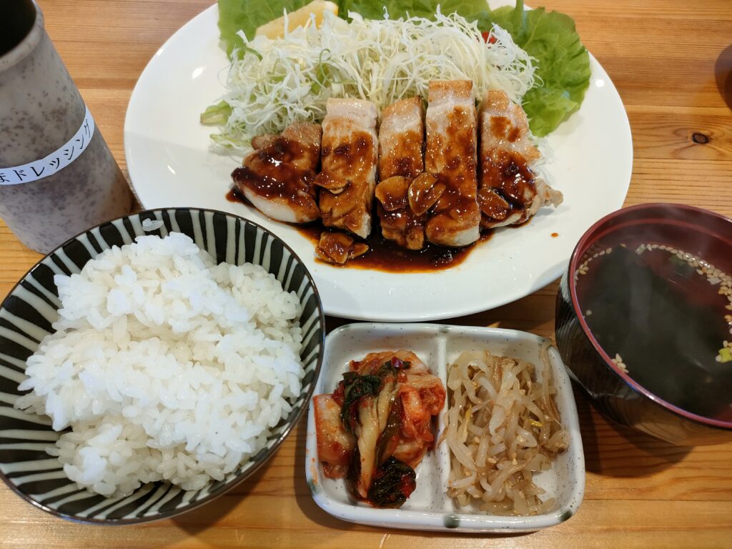 韓国食堂 トントン