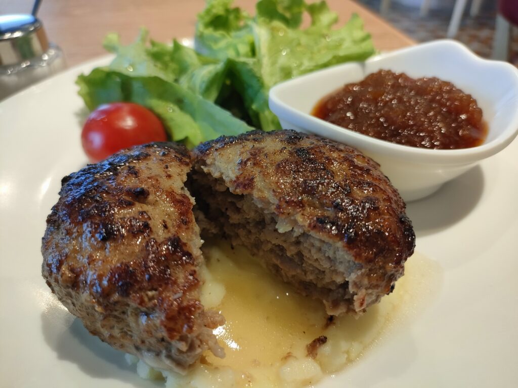 格之進ハンバーグ 阿蘇くまもと空港店