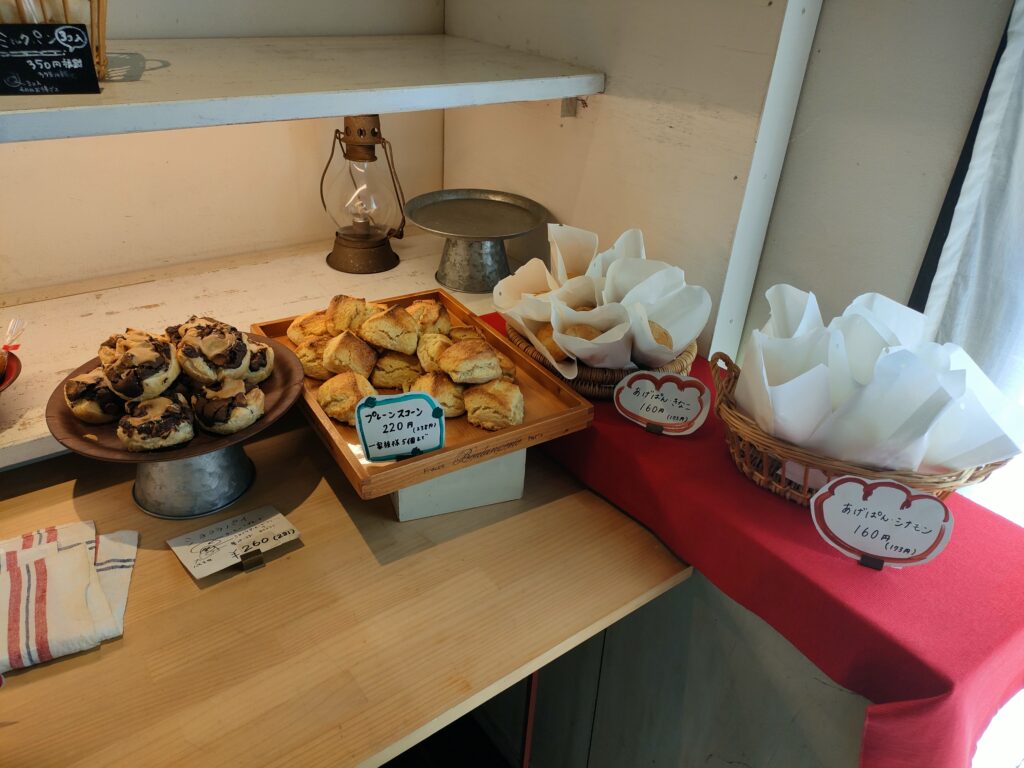 まどパン 江津本店