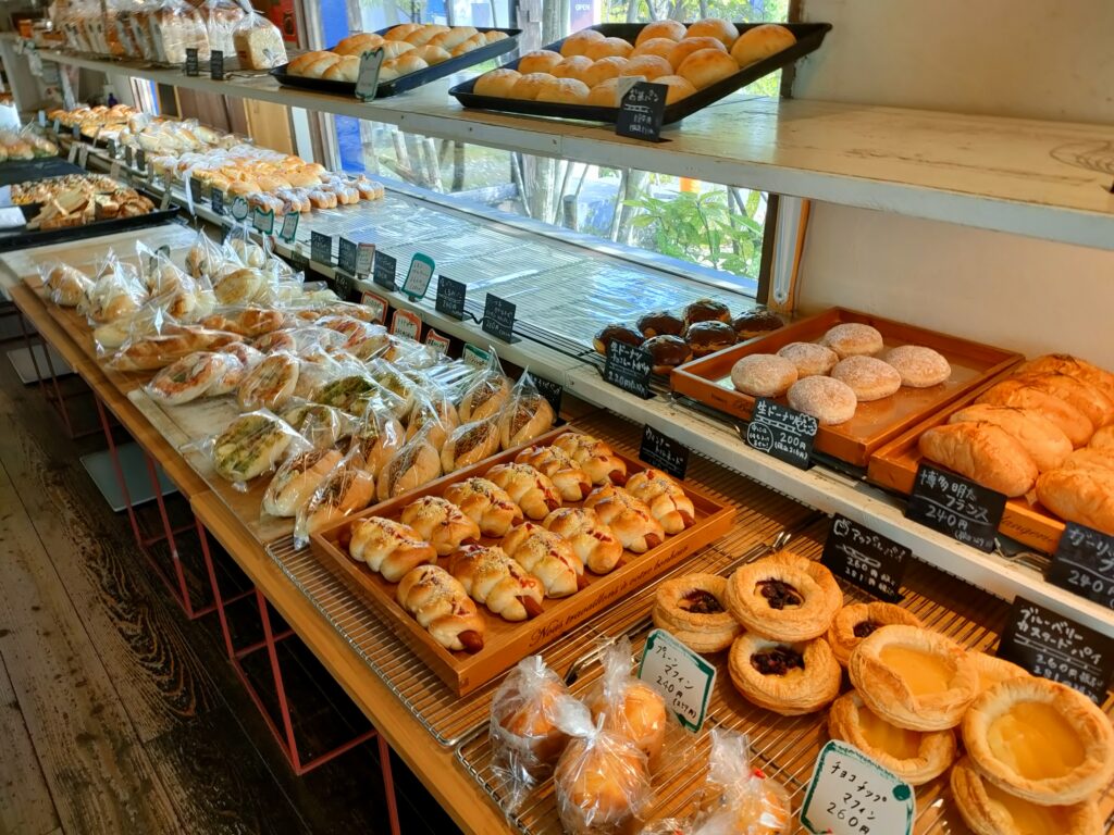 まどパン 江津本店
