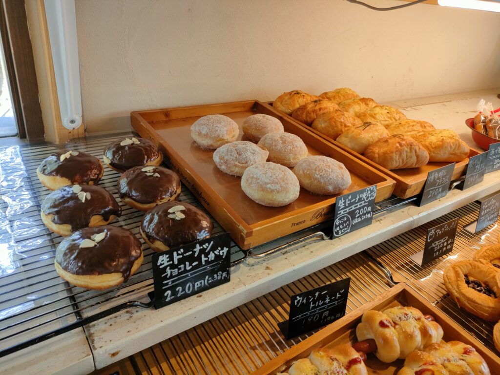 まどパン 江津本店